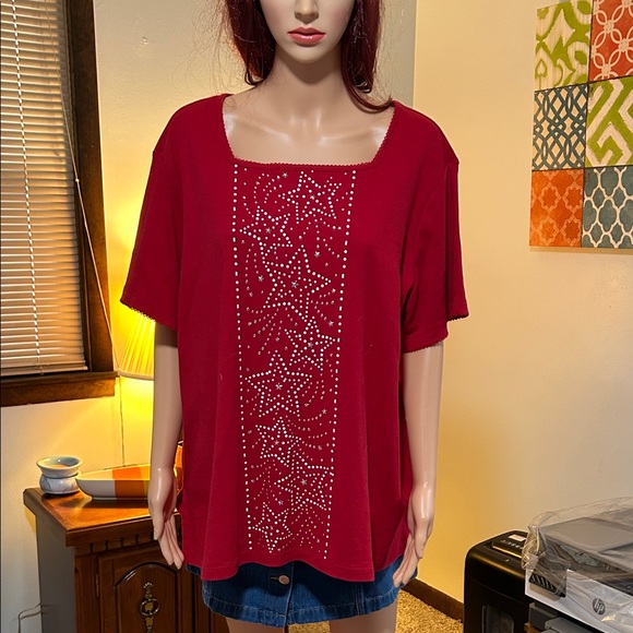 Alfred Dunner Women's Red Star Embellished Top - Picture 1 of 5